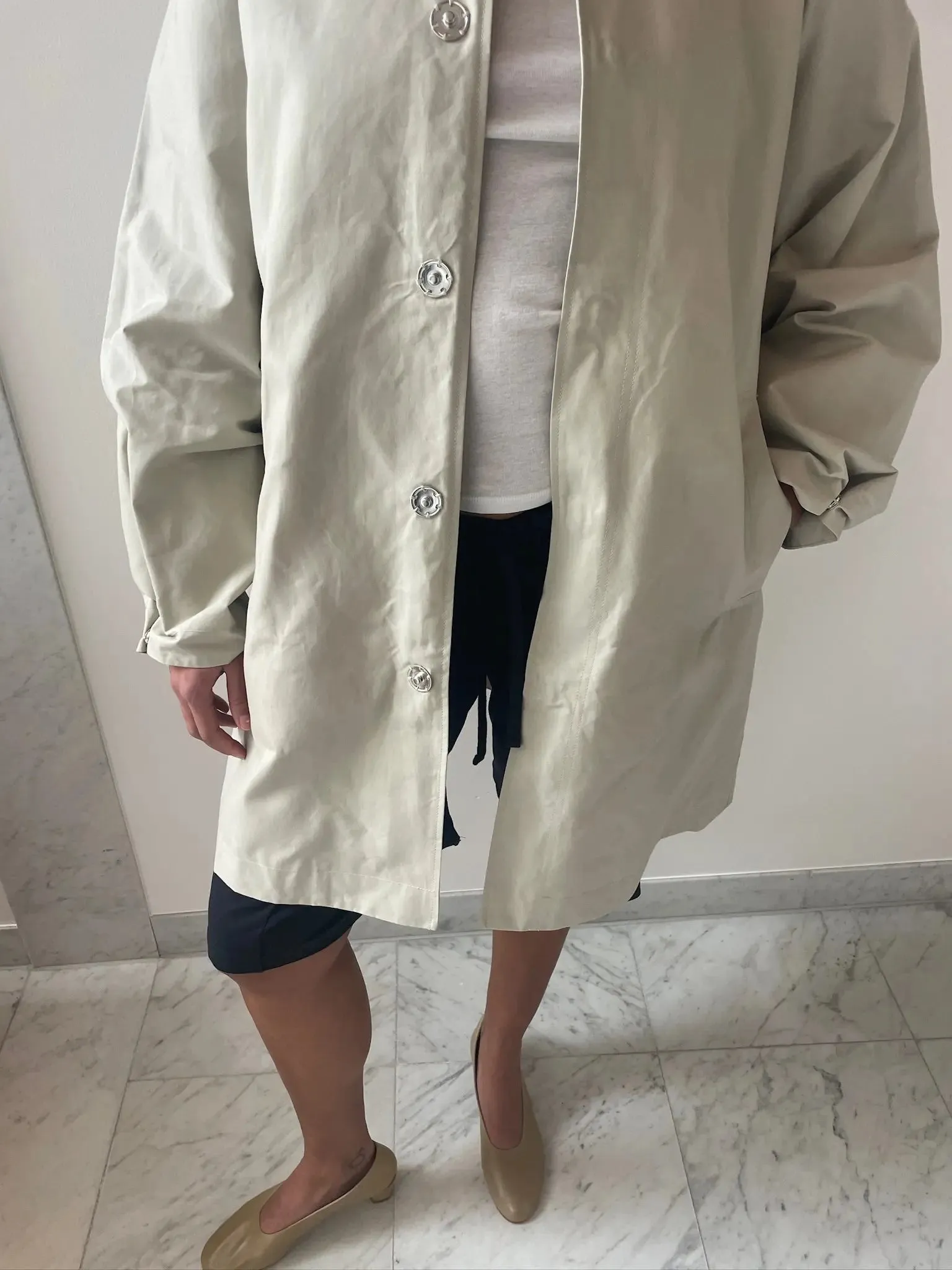 Even Coat, Clay