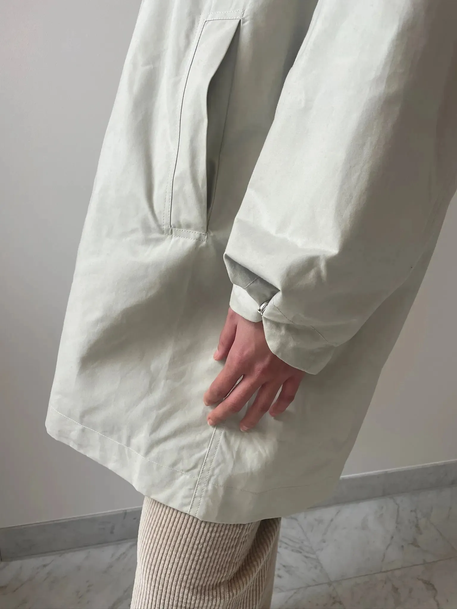Even Coat, Clay